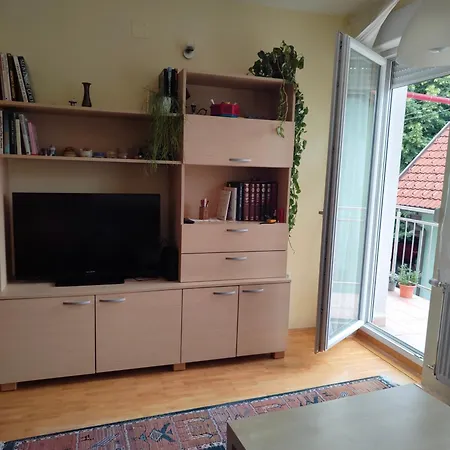 公寓 Apartma E&e